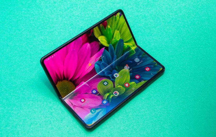 Galaxy Z Fold 3 1 2 - گلکسی زد فولد ۳ مجهز به نوع جدیدی از نمایشگر اولد است