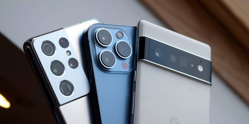 استفاده از لنز پریسکوپی در آيفون ۱۵ تایید شد؛ وقتی اپل از اندرویدی ها کپی میکند Google Pixel 6 Pro vs Samsung Galaxy S21 Ultra vs Apple iPhone 13 Pro Max Copy e1643132633229 1024x512 - استفاده از لنز پریسکوپی در آيفون ۱۵ تایید شد؛ وقتی اپل از اندرویدی ها کپی میکند
