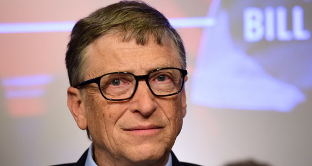 Bill Gates 1 - بیل گیتس مدل گوشی خود را فاش کرد